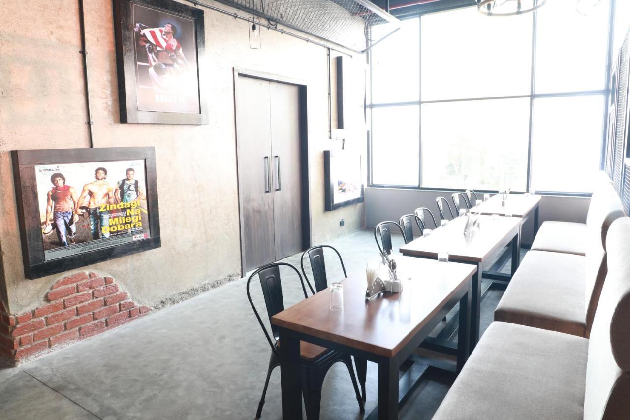 The Vern At Blvd Nashik Esterno foto