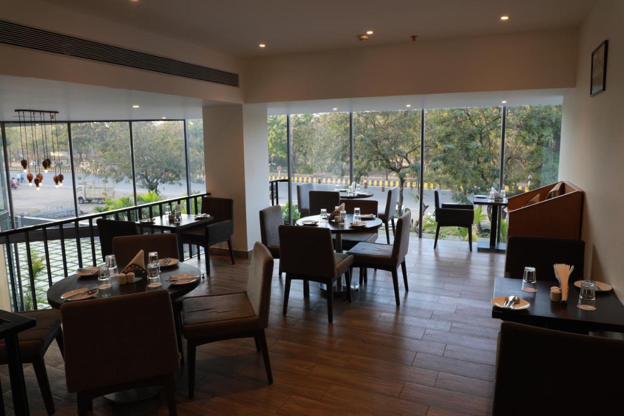 The Vern At Blvd Nashik Esterno foto