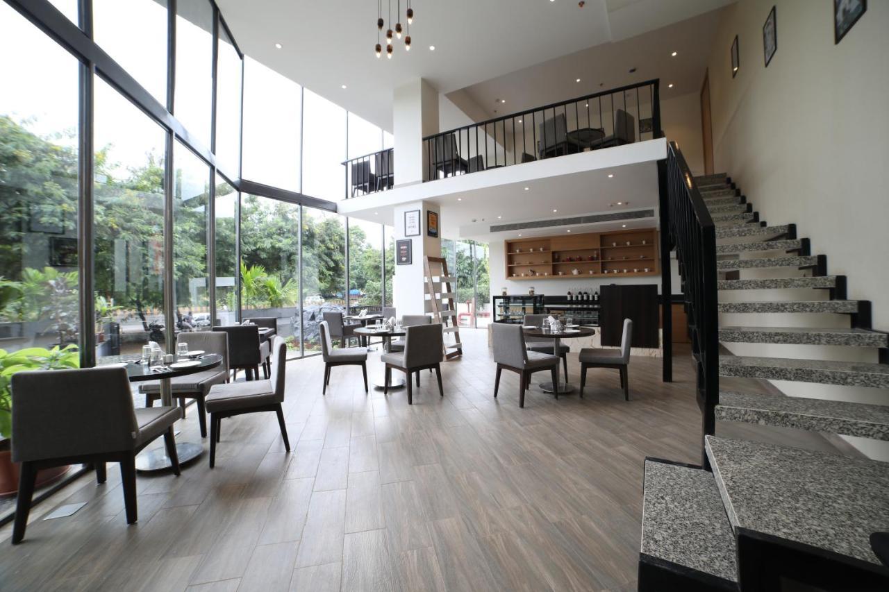 The Vern At Blvd Nashik Esterno foto